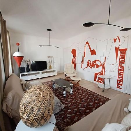 Appartement Tres Bien Situe- Spacieux - Calme - Parking Biarritz Eksteriør billede